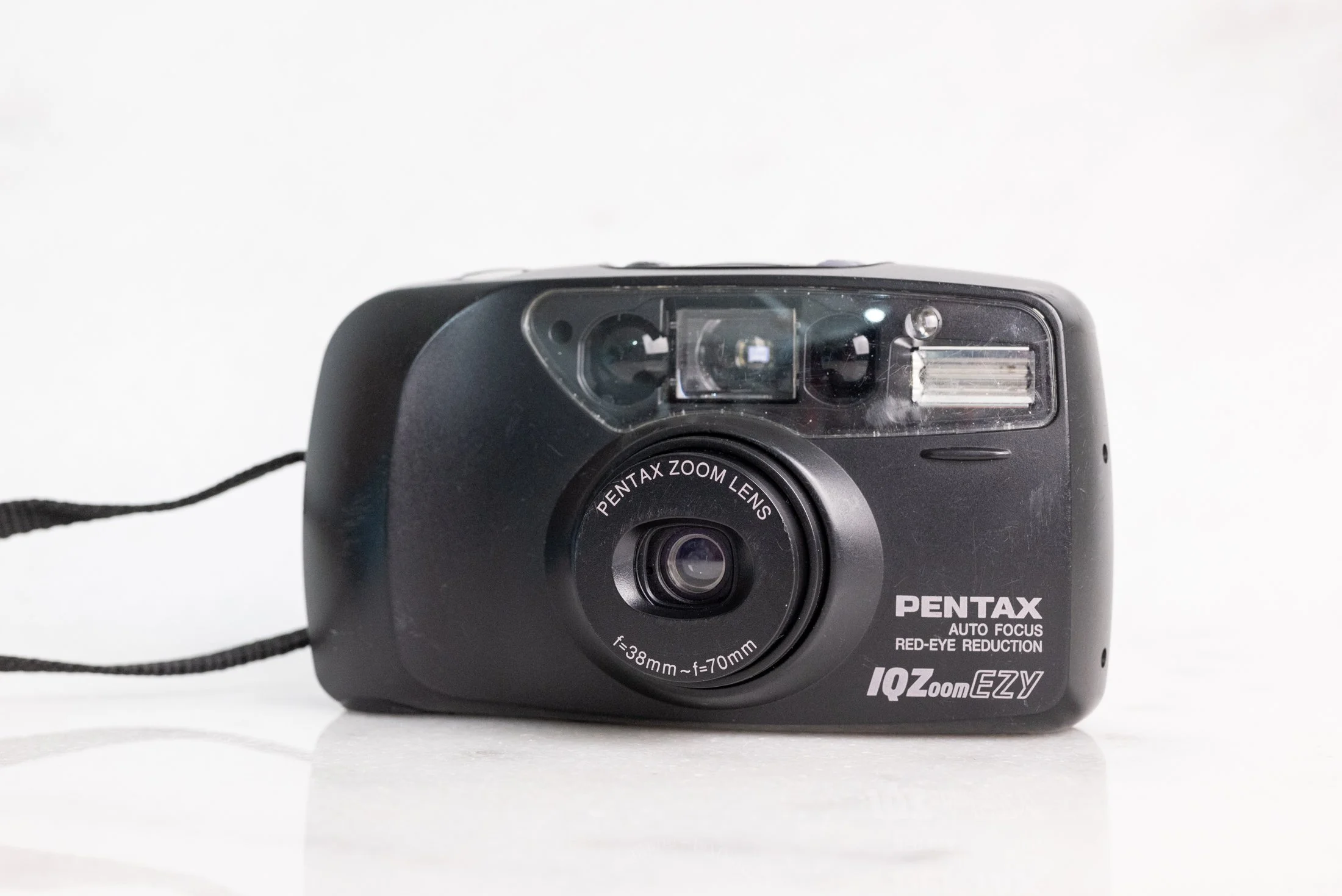 Pentax IQ Zoom EZY Autofocus Point and Shoot 35mm Film Camera — F